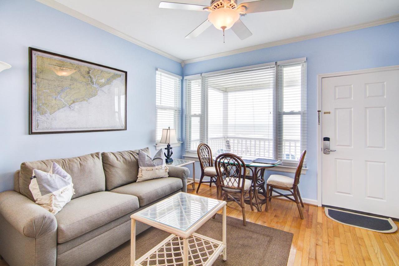 Folly Beach Suites Δωμάτιο φωτογραφία